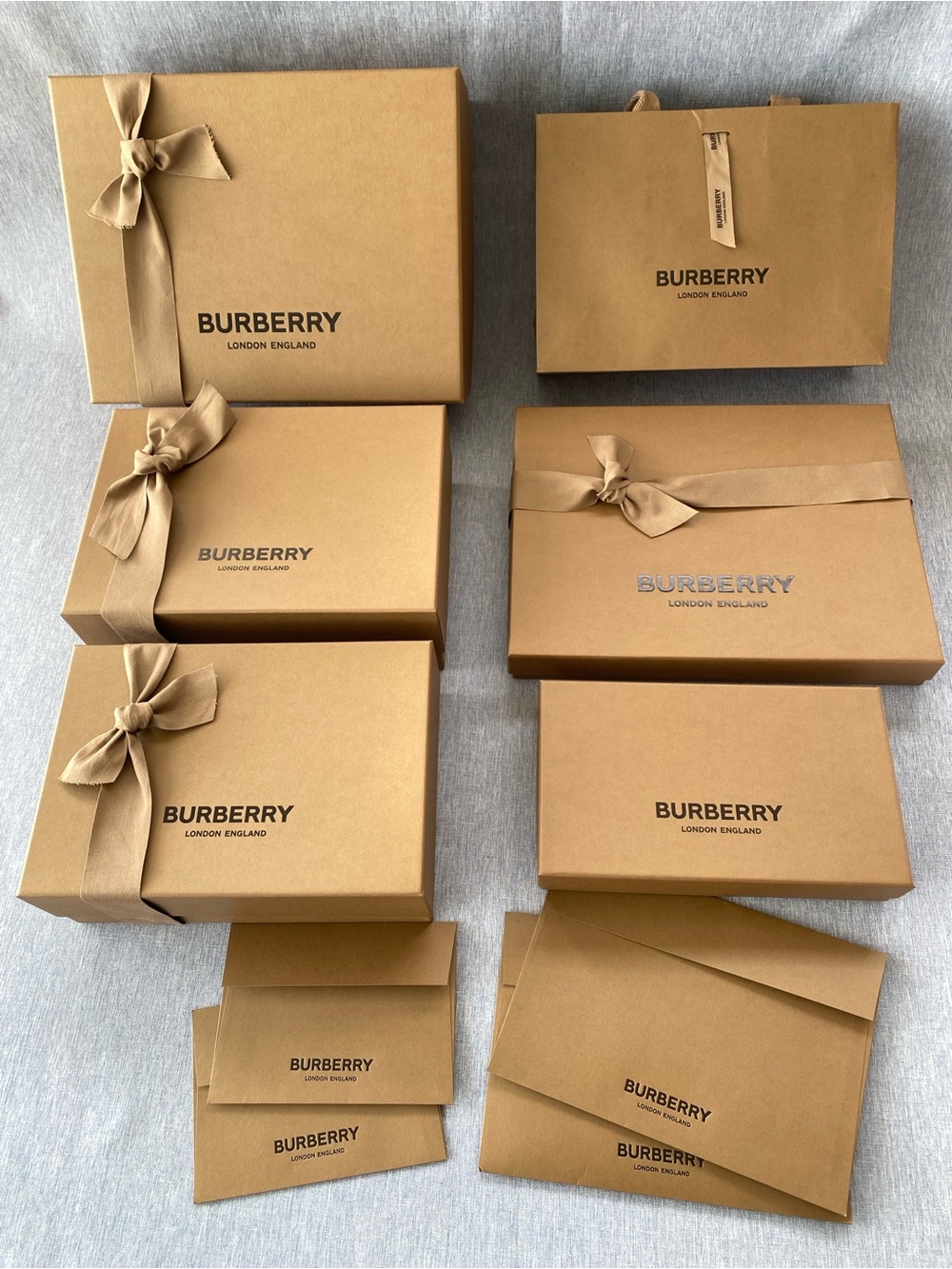 Authentic Burberry | Empty Gift Box + Tissue Ribbon Note Card Envelope - Picture 10 of 16